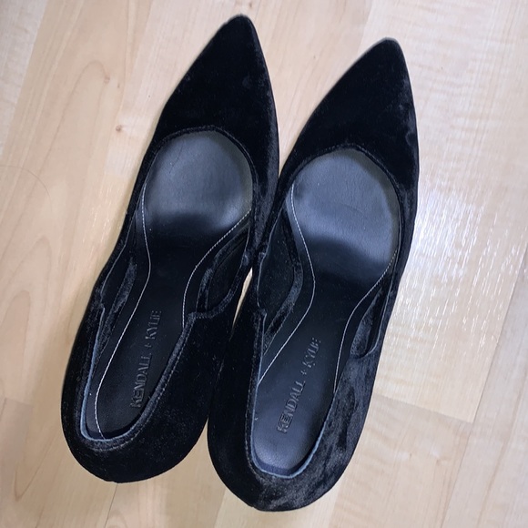 KENDALL + KYLIE ABI VELVET Stiletto Heels - Picture 8 of 15